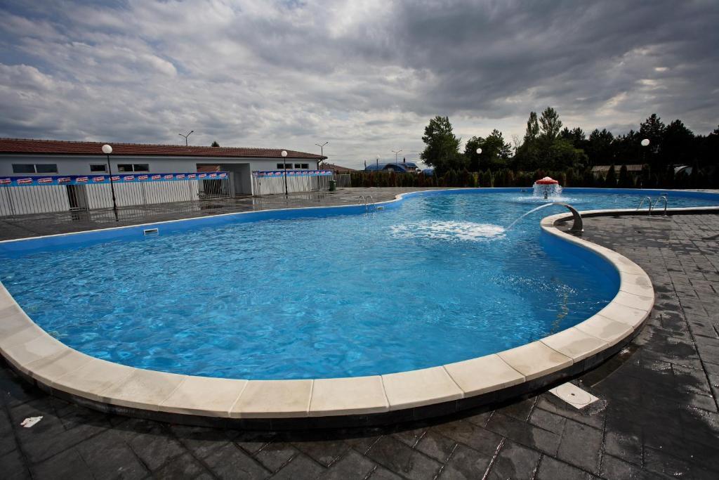 Hotel Relax Kovacica Exterior photo