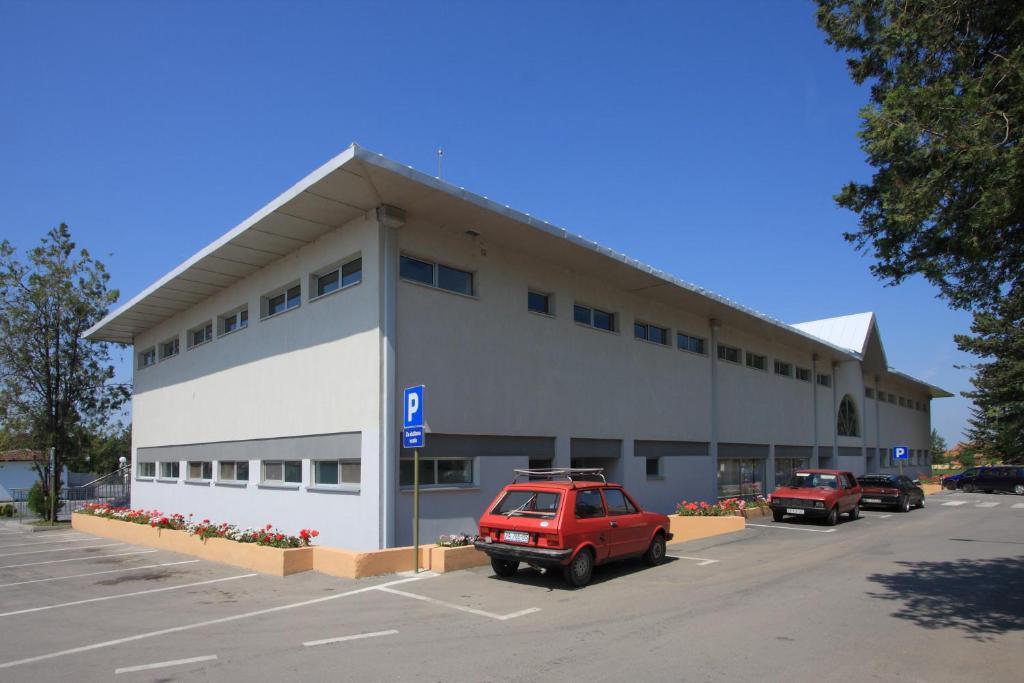 Hotel Relax Kovacica Exterior photo
