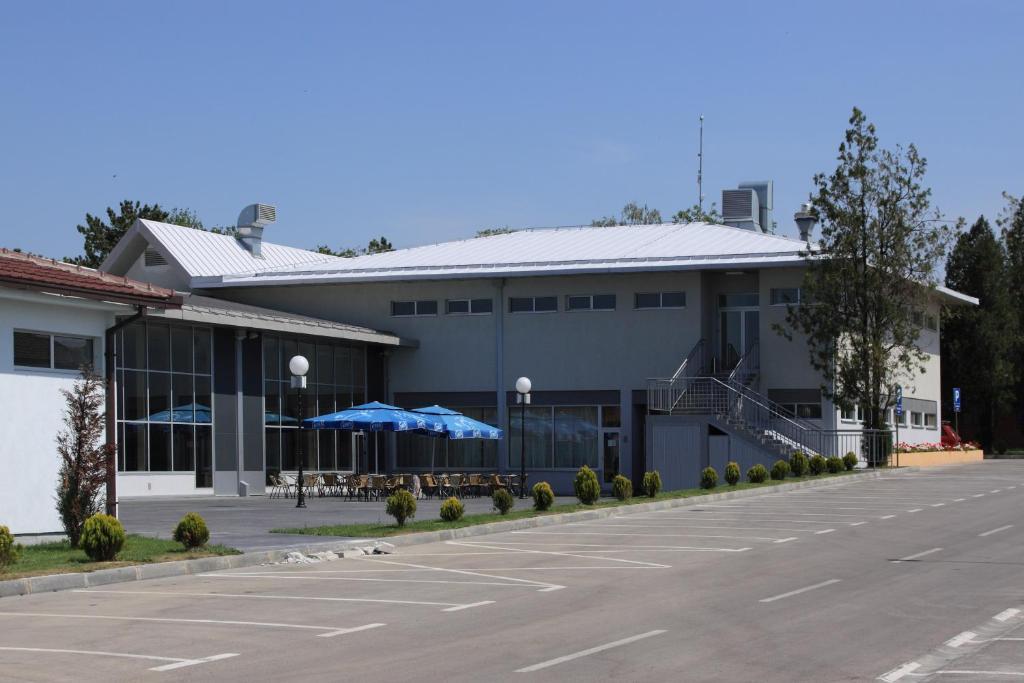 Hotel Relax Kovacica Exterior photo
